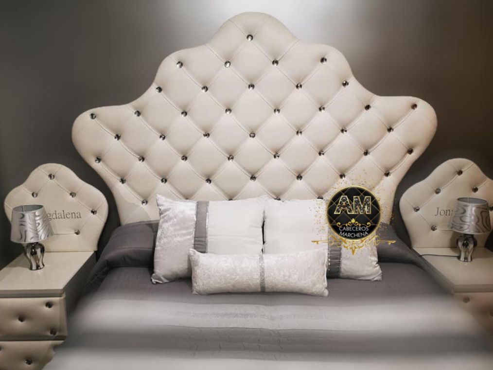 Cabecero de cama personalizado con letrero de lujo, estilo elegante y materiales de alta calidad